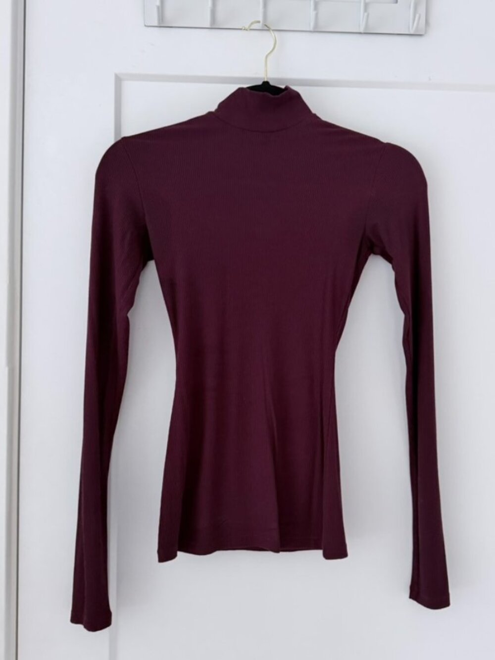 NWOT SKIMS SOFT LOUNGE MOCK NECK LONG SLEEVE TOP | BORDEAUX × 1 BORDEAUX / XS - Picture 4 of 8